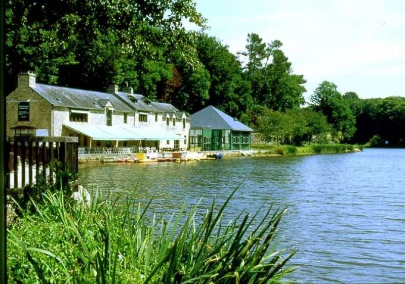 Готель Terres De France - Le Domaine Du Moulin Neuf Рошфор-ан-Терр Екстер'єр фото